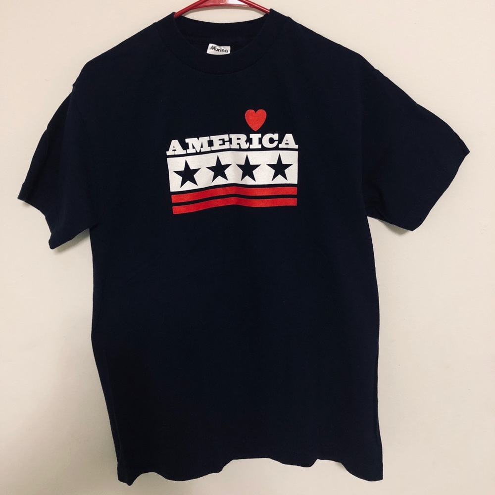 Love America Men’s Murina Medium Black T-Shirt Tee